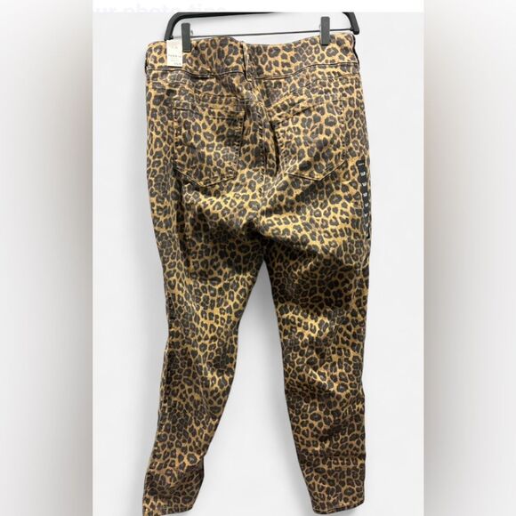 Torrid NWT Leopard Print Jegging 16R | High Stretch Skinny Denim - Picture 3 of 7